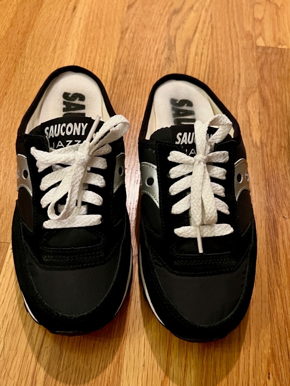 Women's Saucony Jazz XT 600 Black White Silver Sneaker Mules Clogs US Size 7 - Picture 3 of 7